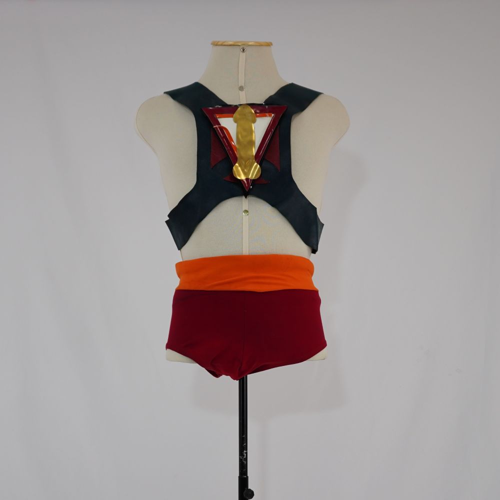 Figurino completo frente