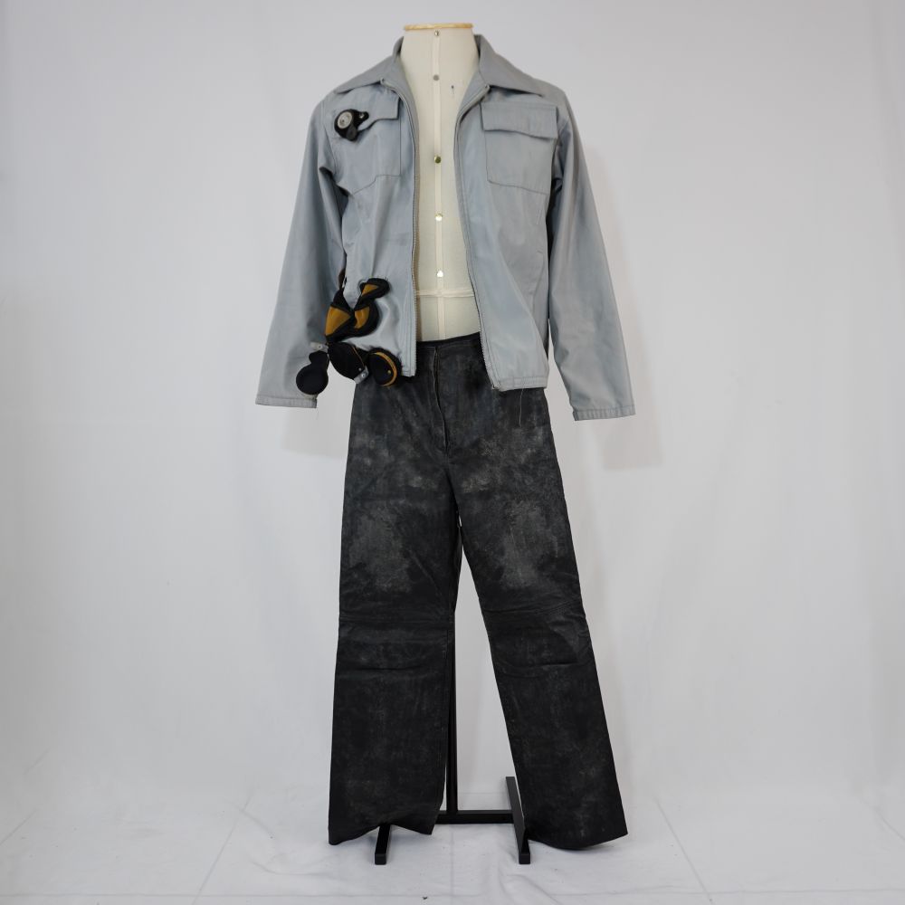 Figurino completo frente